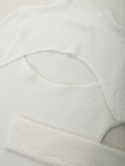 Camisola malha canelada com cut out