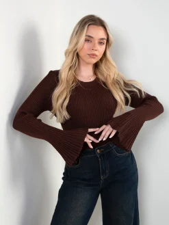 Camisola malha canelada com mangas flare