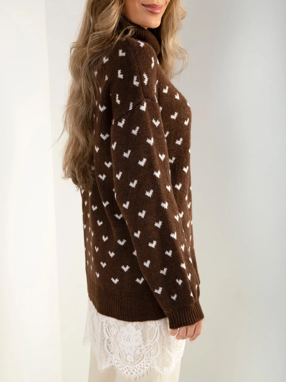 Camisola malha com corações e renda