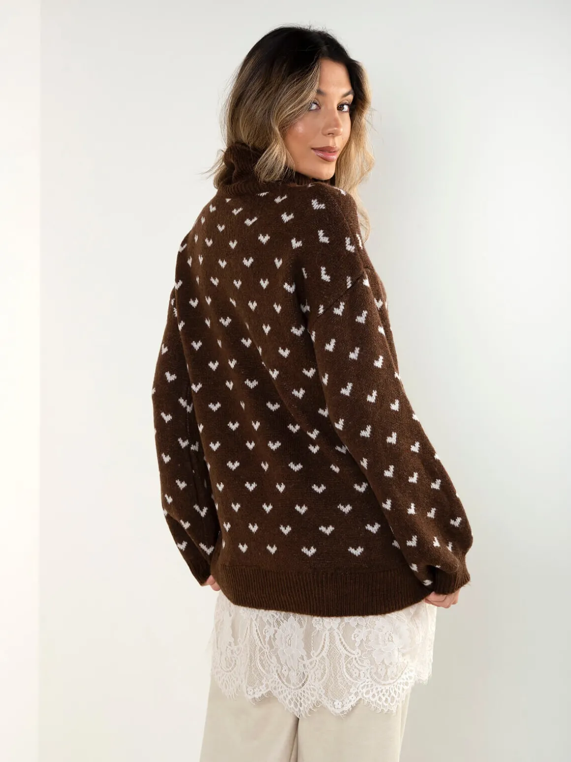 Camisola malha com corações e renda