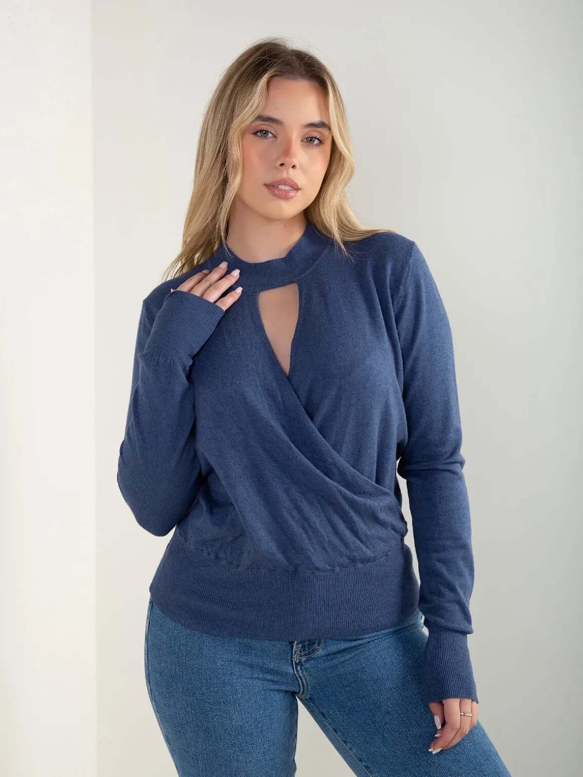 Camisola malha com detalhe cruzado