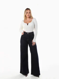 Camisola malha com detalhe dourado