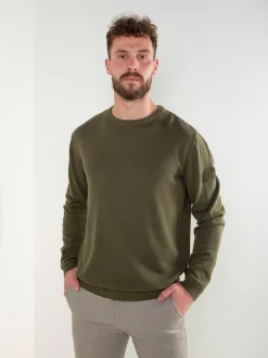 Camisola malha com etiqueta bordada