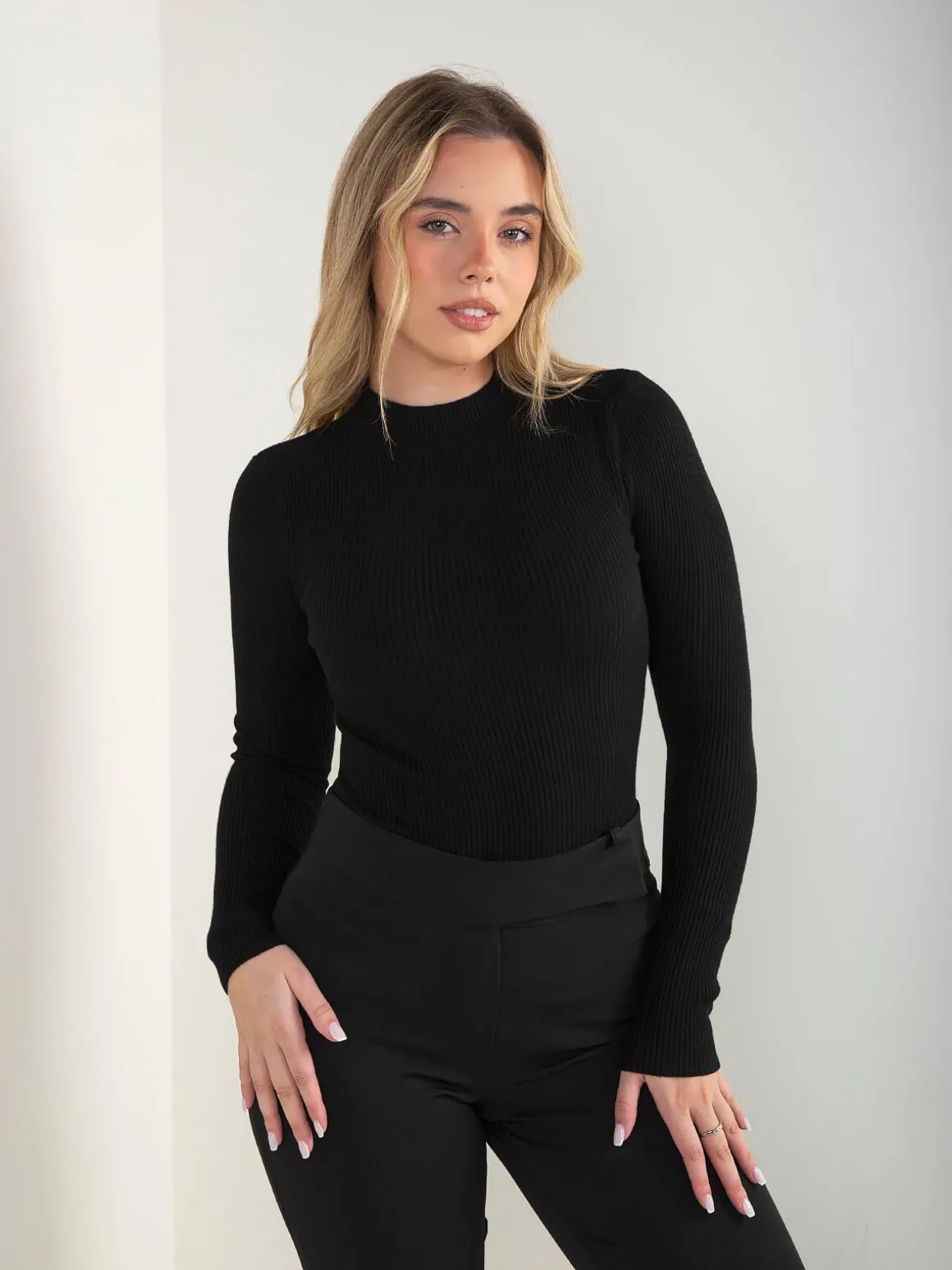 Camisola malha com gola perkins