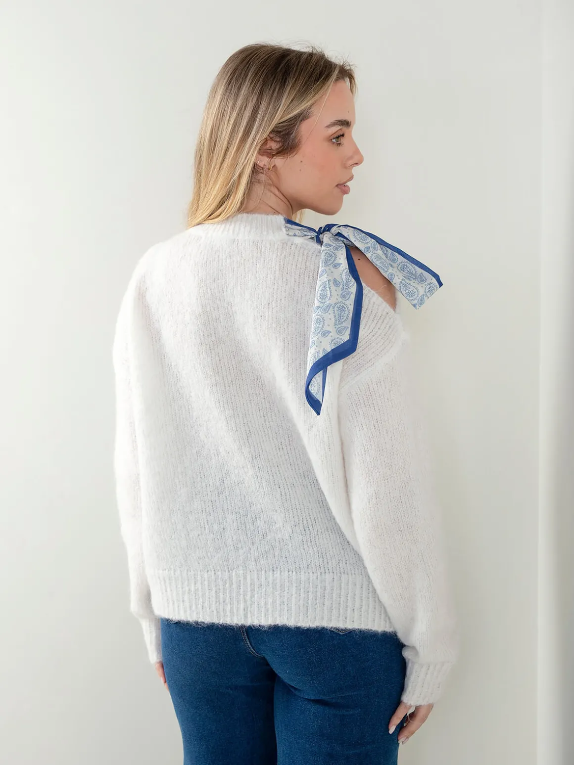 Camisola malha com lenço