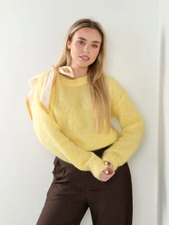 Camisola malha com lenço