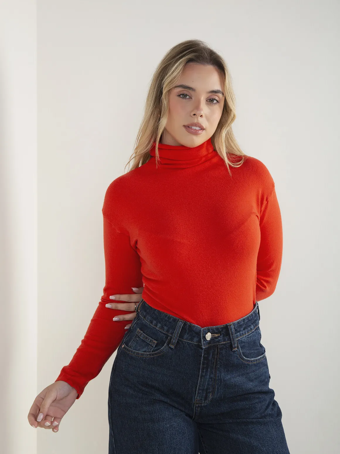 Camisola malha fina acabamento rolling