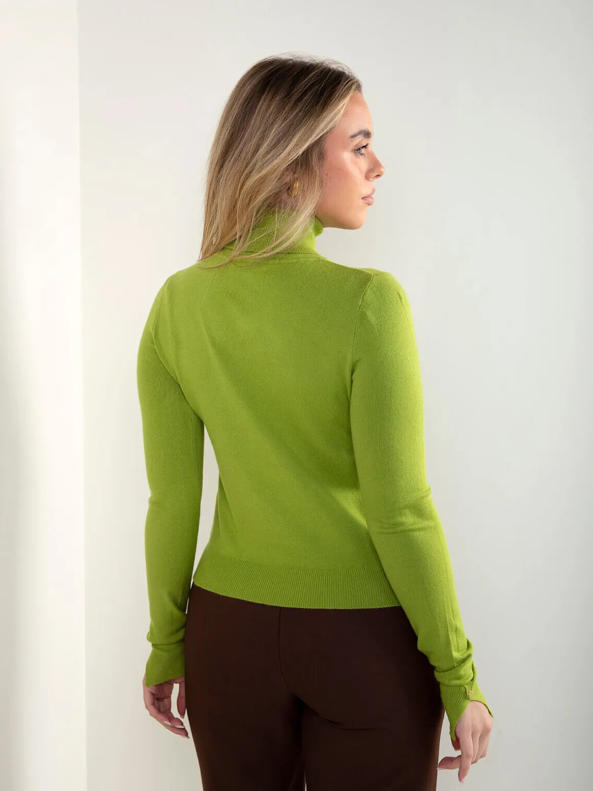 Camisola malha fina com abertura