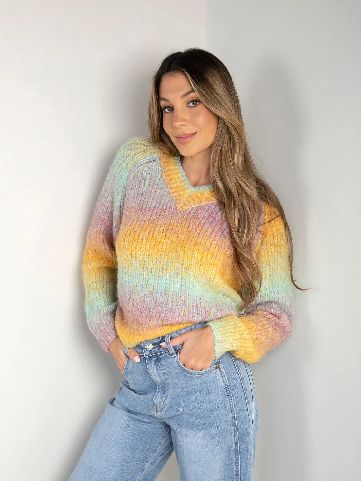 Camisola malha multicolor em V