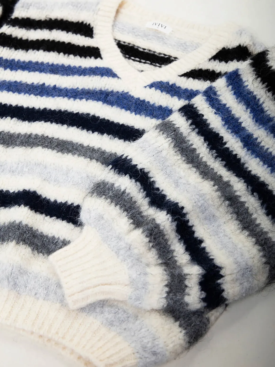 Camisola malha oversized às riscas