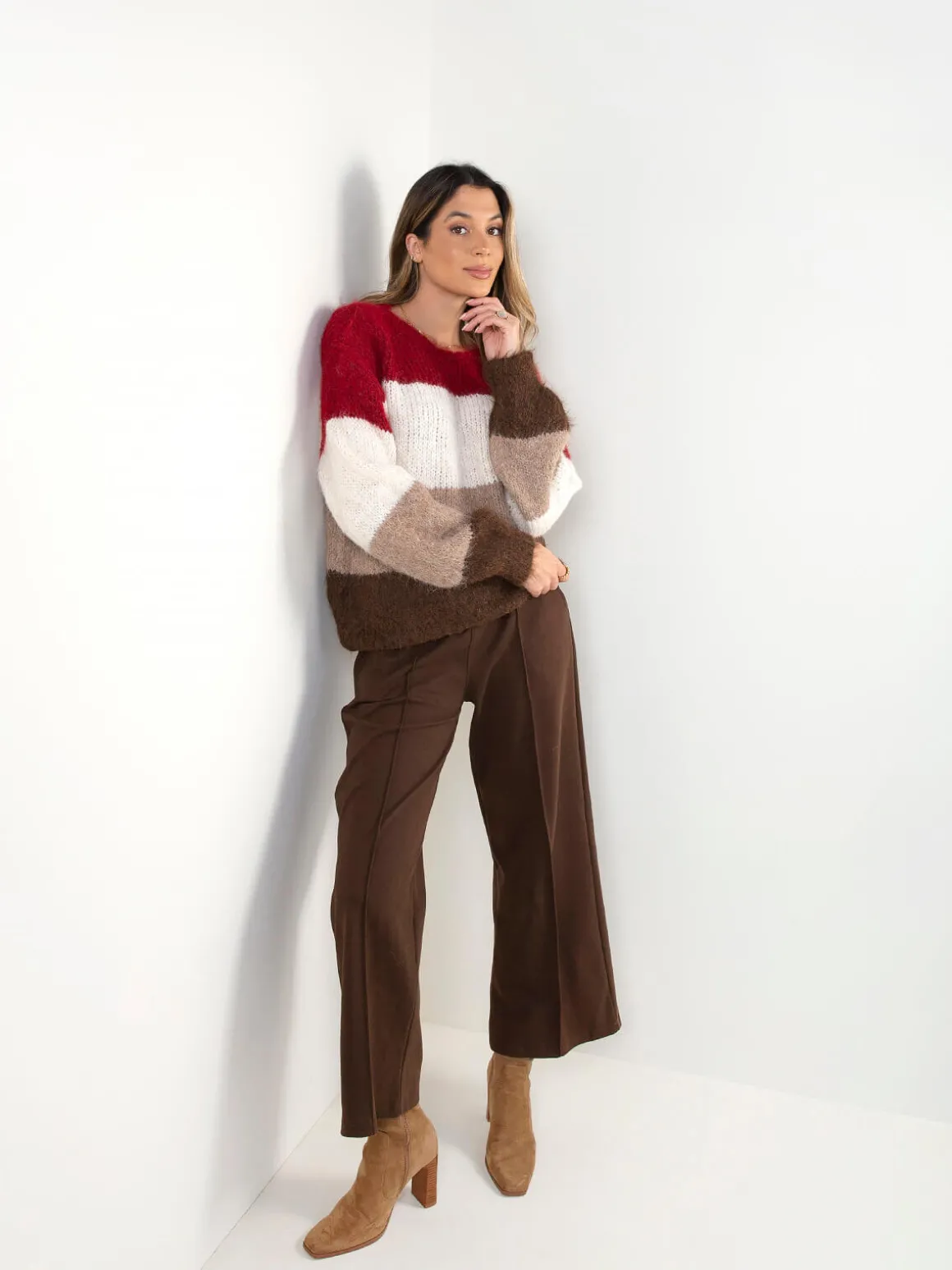 Camisola malha oversized color block em V