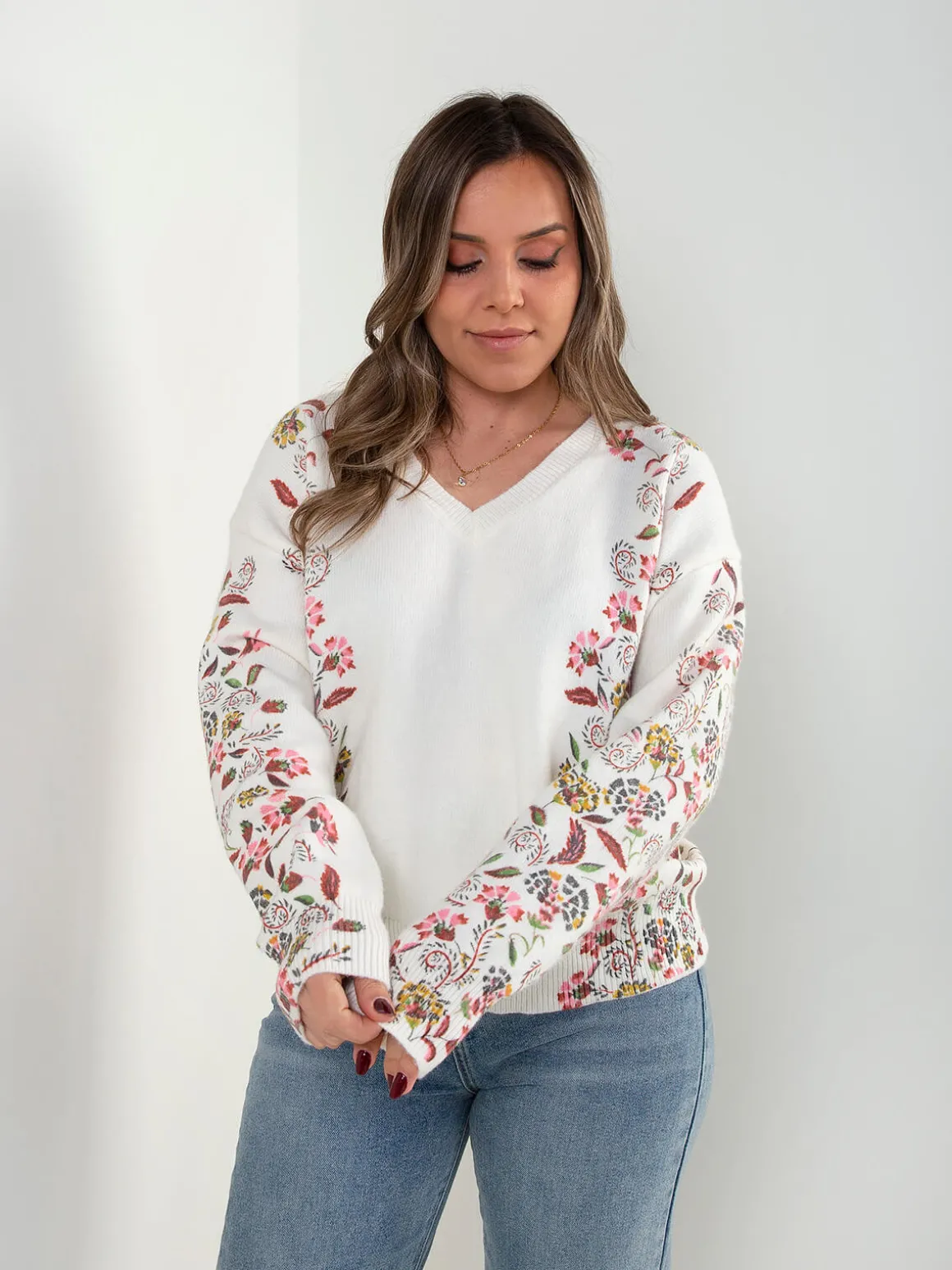 Camisola malha pérola com padrão floral