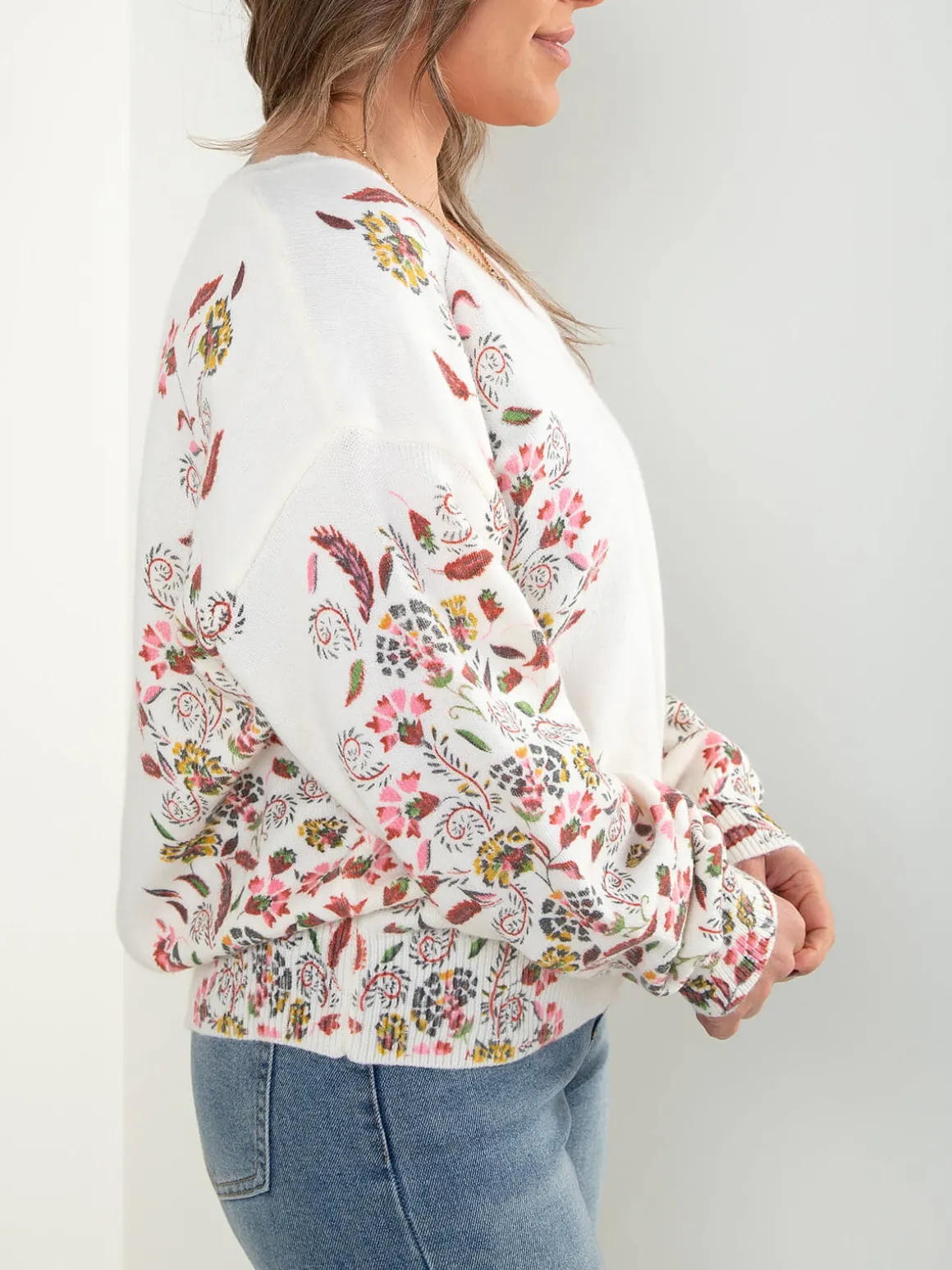 Camisola malha pérola com padrão floral