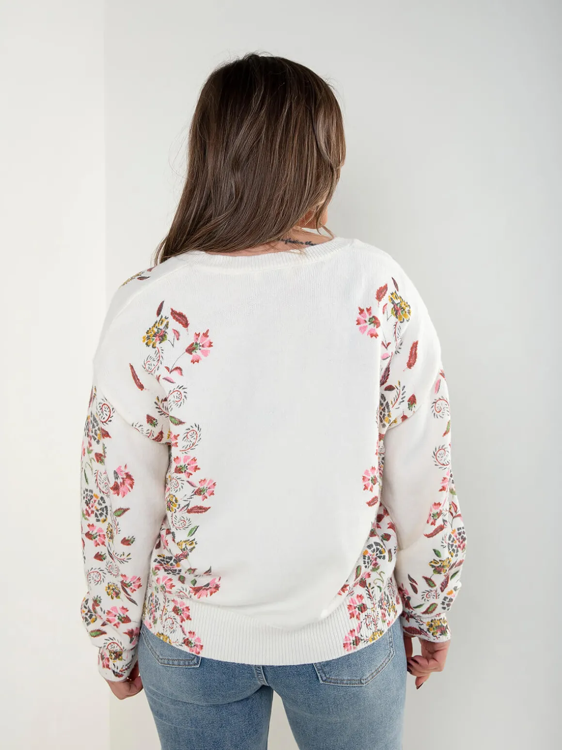 Camisola malha pérola com padrão floral