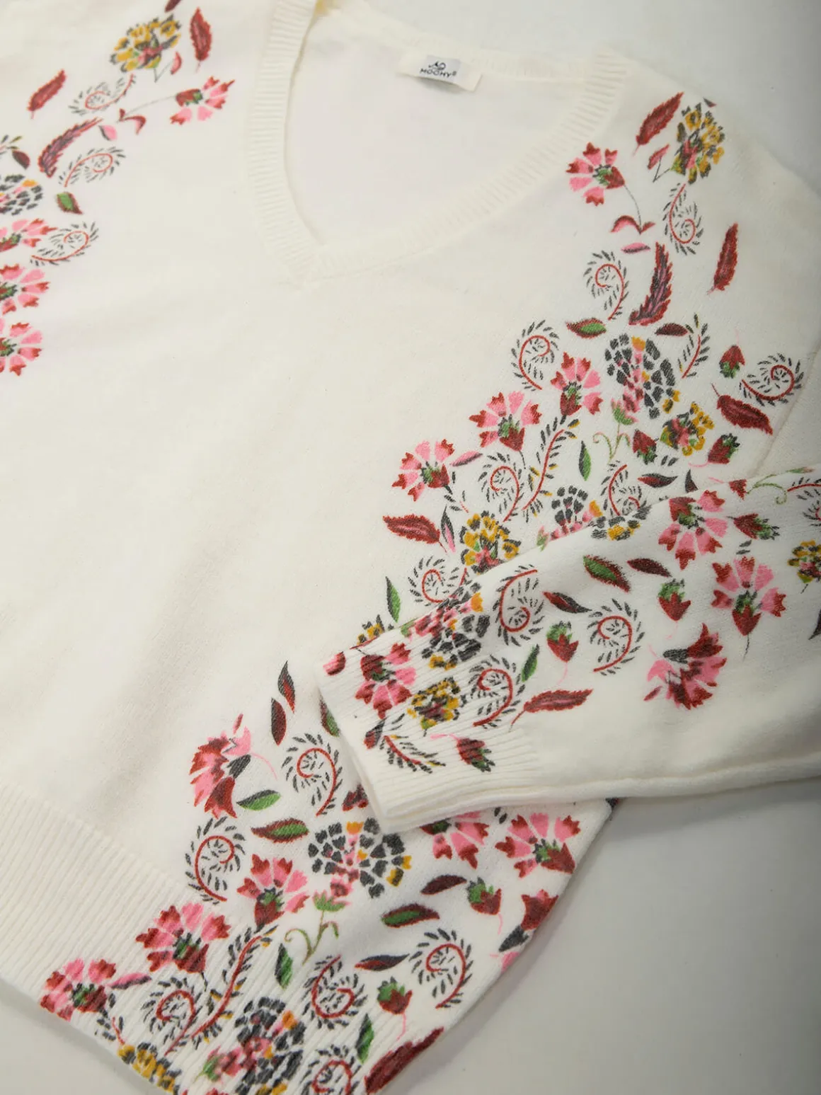 Camisola malha pérola com padrão floral