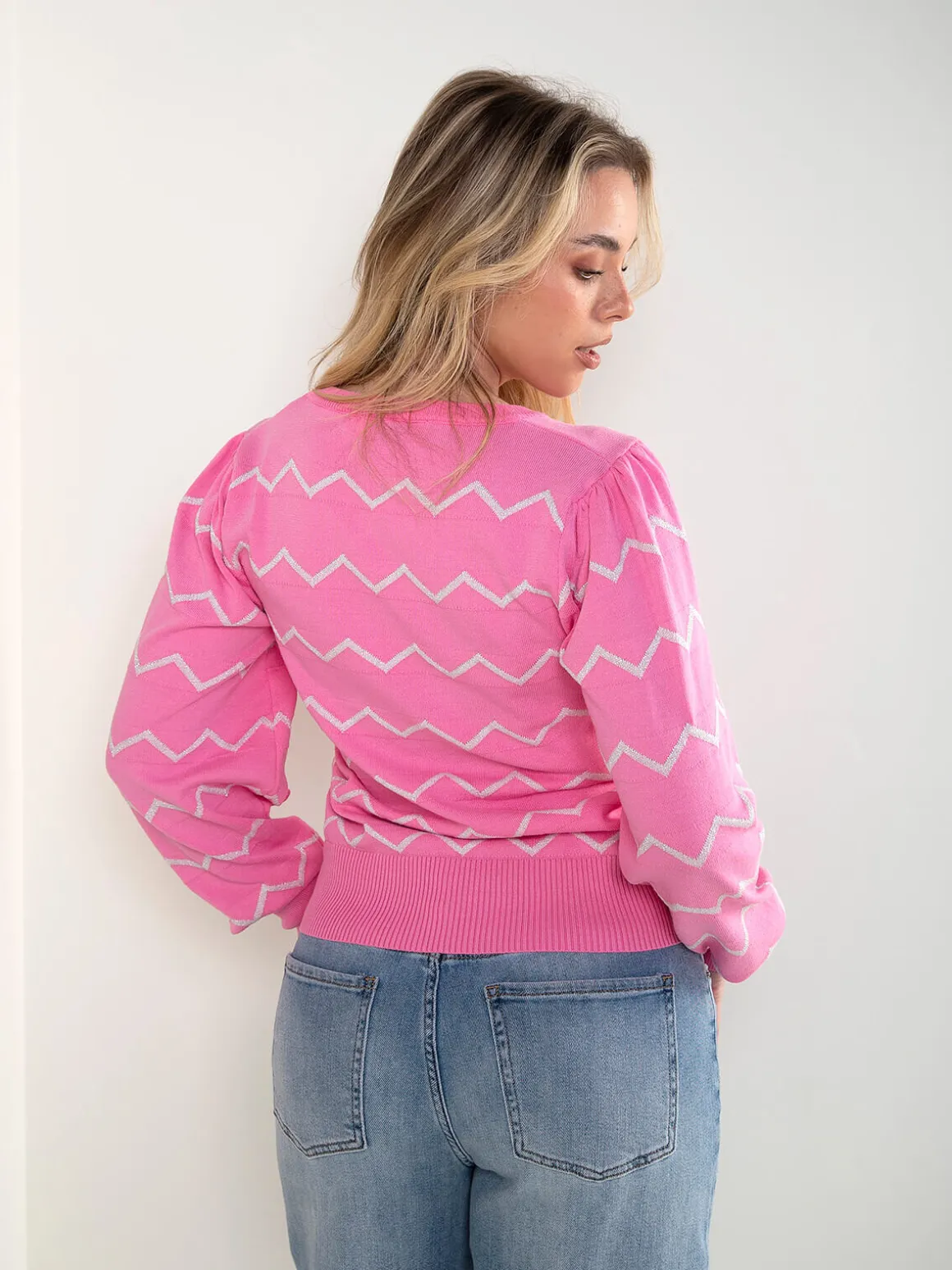 Camisola malha rosa com padrão zigue-zague