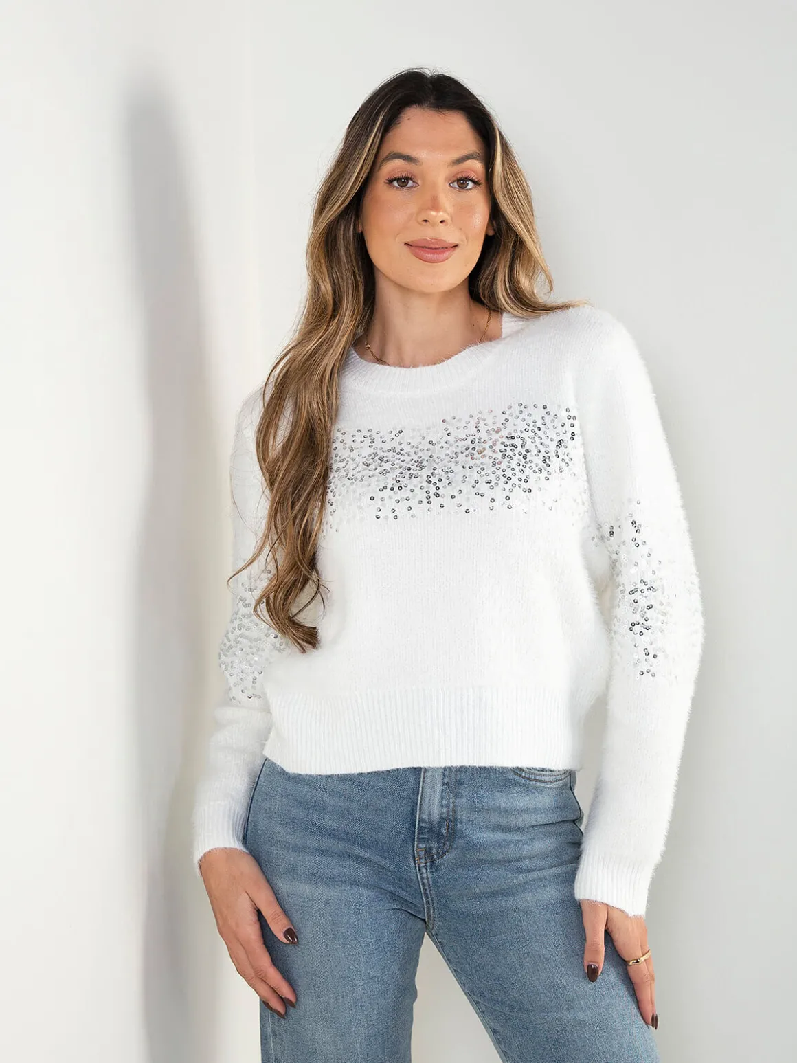 Camisola malha suave com lantejoulas