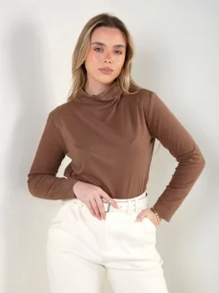 Camisola polar fina com gola alta