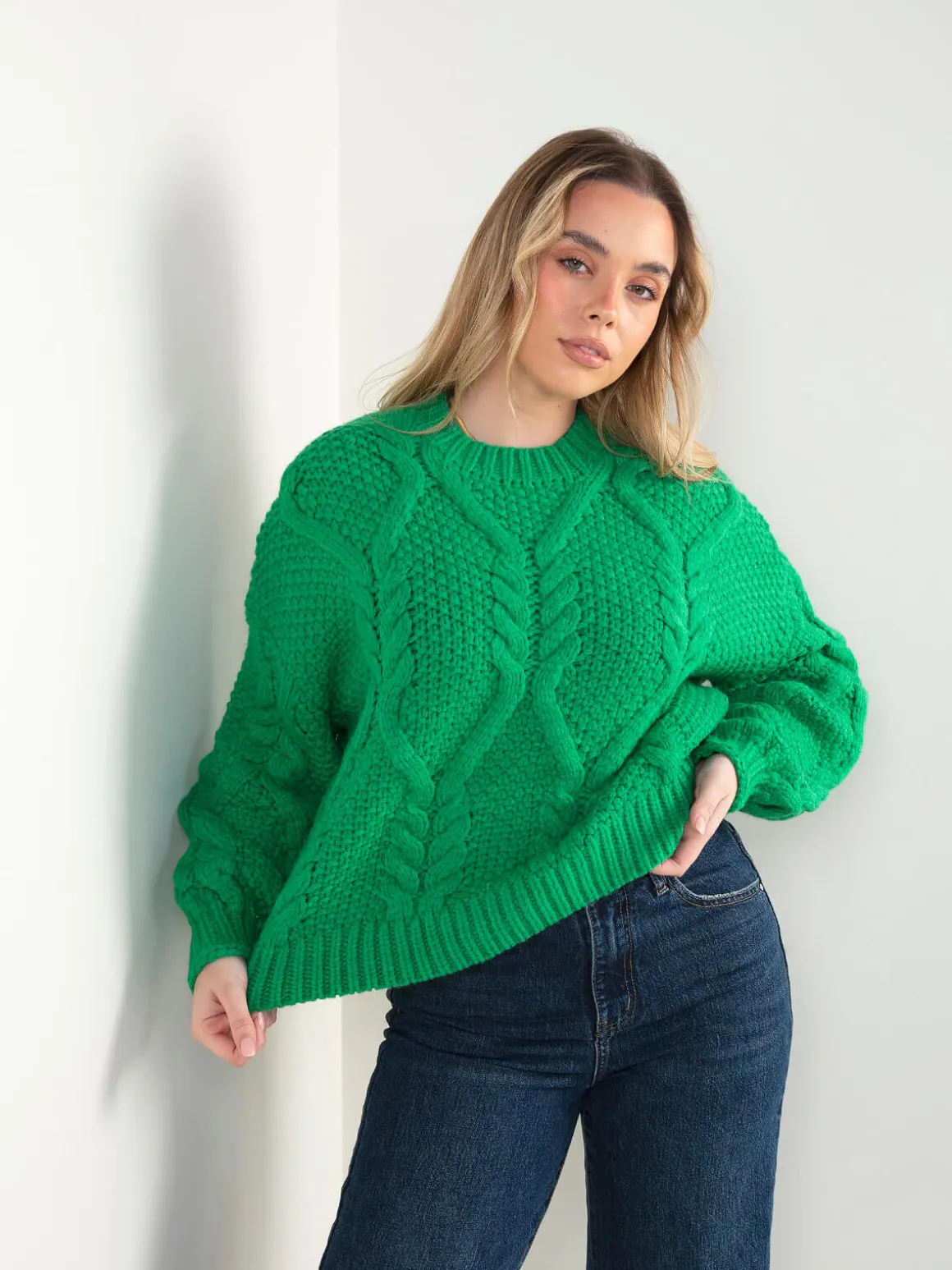 Camisola verde malha entrançada