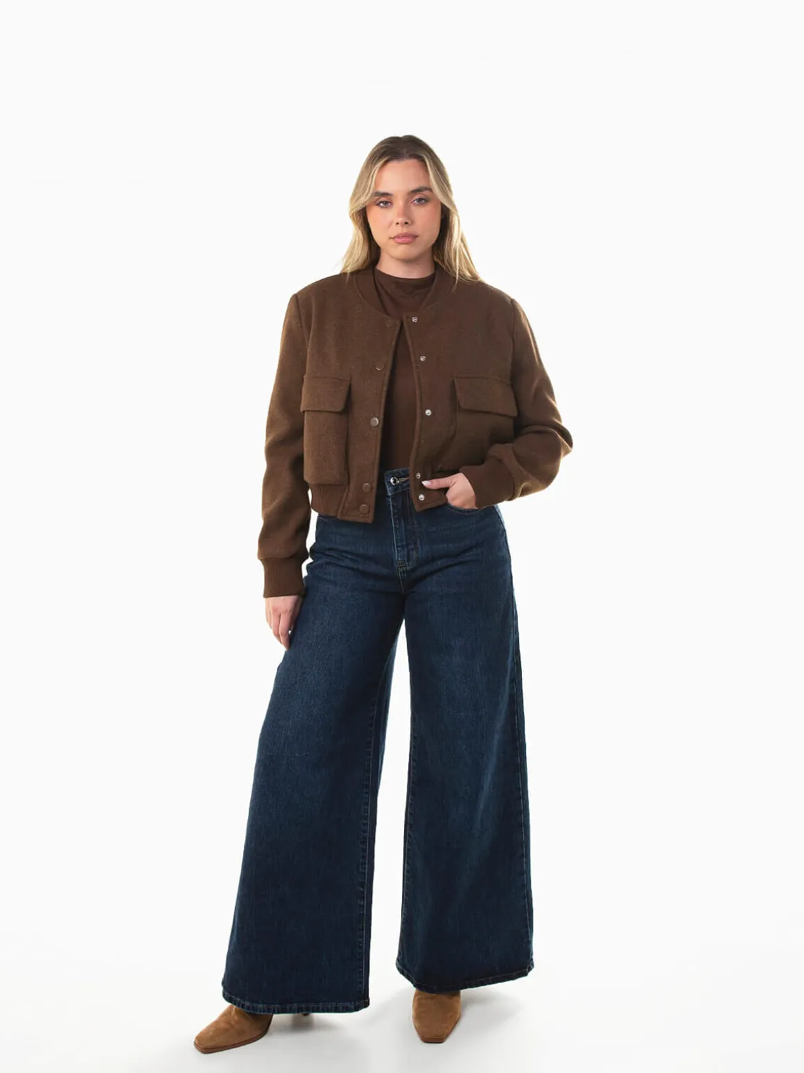 Casaco bomber com bolsos