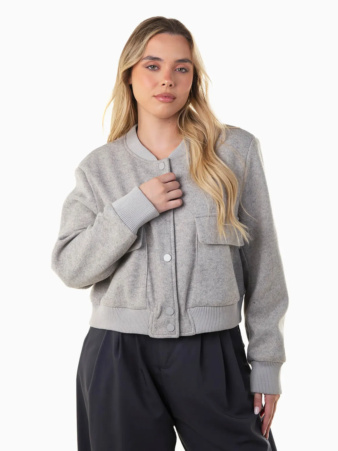 Casaco bomber com bolsos