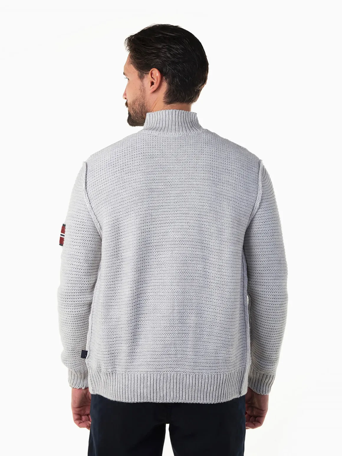 Casaco de malha com gola subida