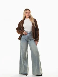 Casaco efeito camurça gola subida