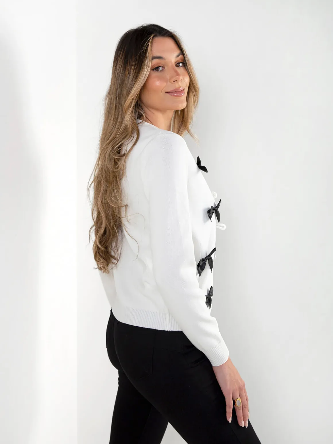 Casaco malha branco com laços