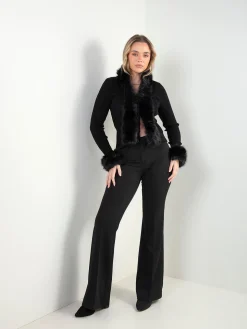 Casaco malha canelada com pelo