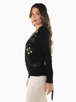 Casaco malha com bordados