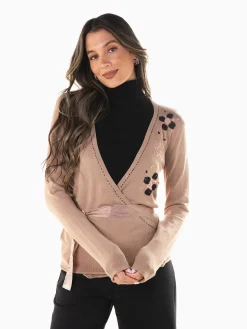 Casaco malha com bordados