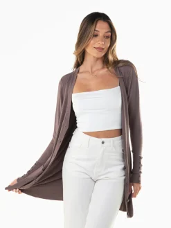 Casaco malha comprido com bolsos