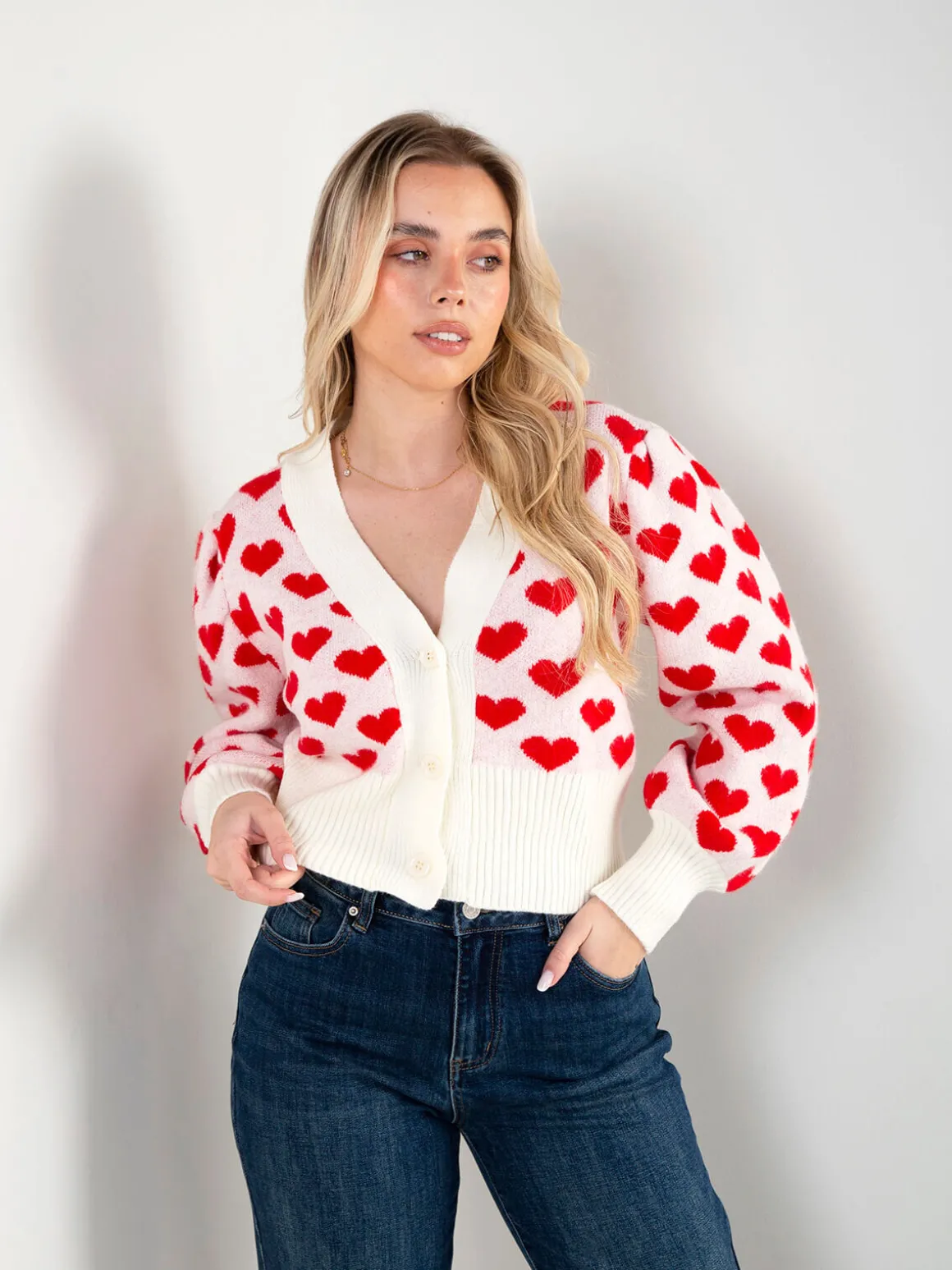 Casaco malha curto com corações