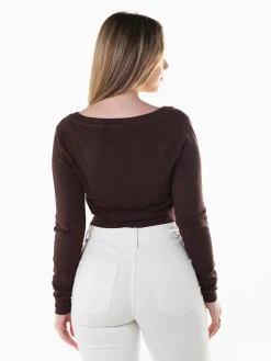 Casaco malha estilo bolero com botões