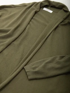 Casaco malha fina aberto com franjas