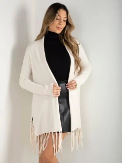 Casaco malha fina aberto com franjas