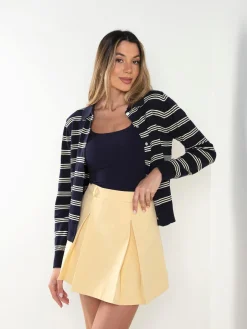 Casaco malha às riscas gola polo