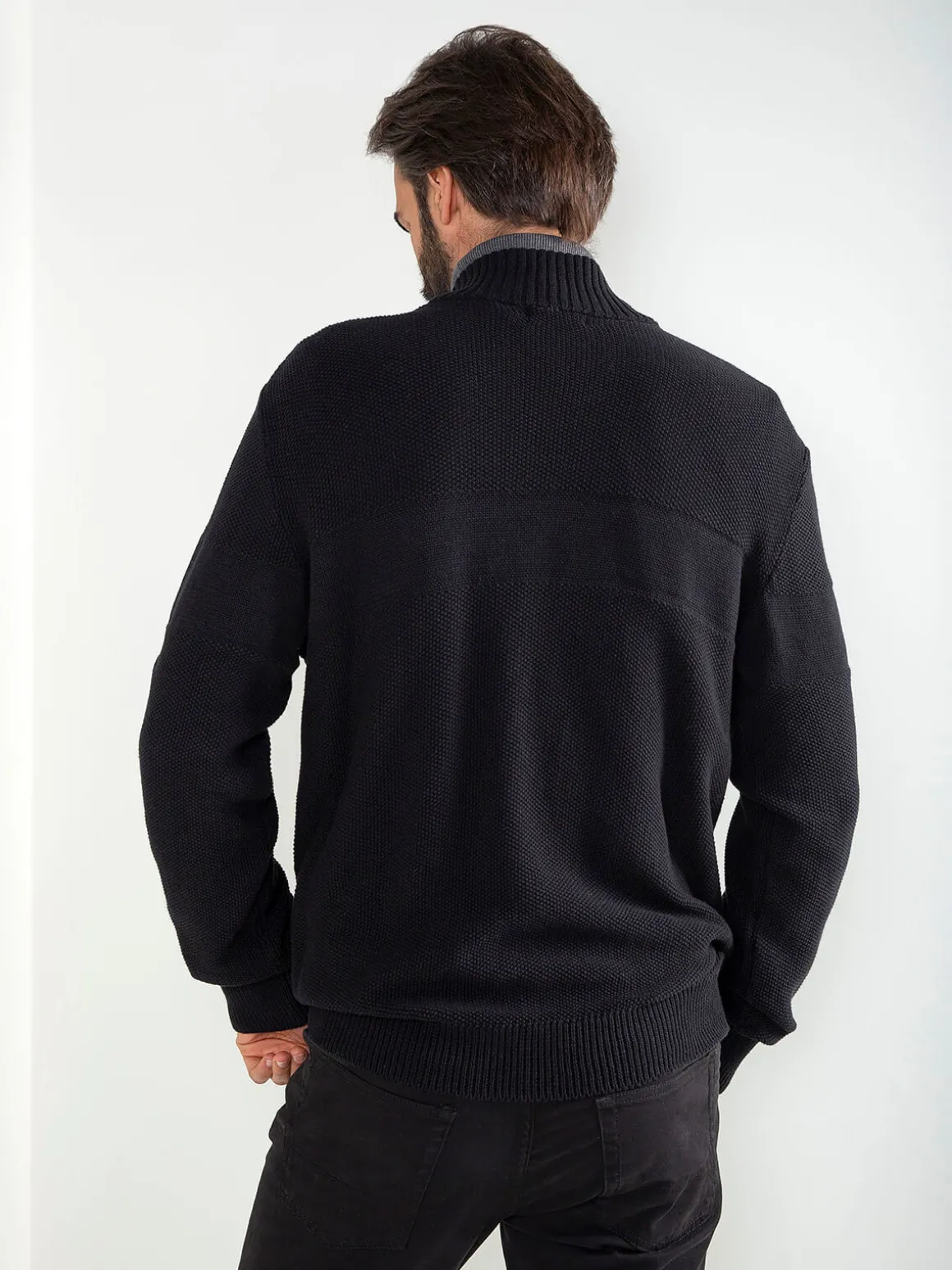 Casaco preto malha estruturada