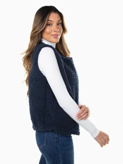 Colete aberto efeito pelo de ovelha