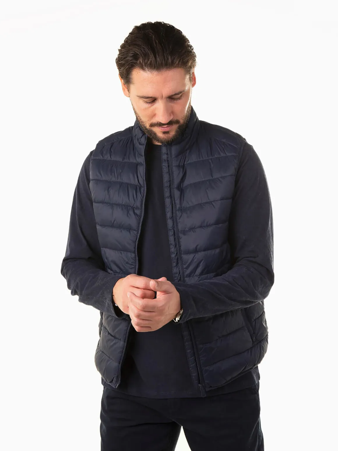 Colete acolchoado leve gola subida