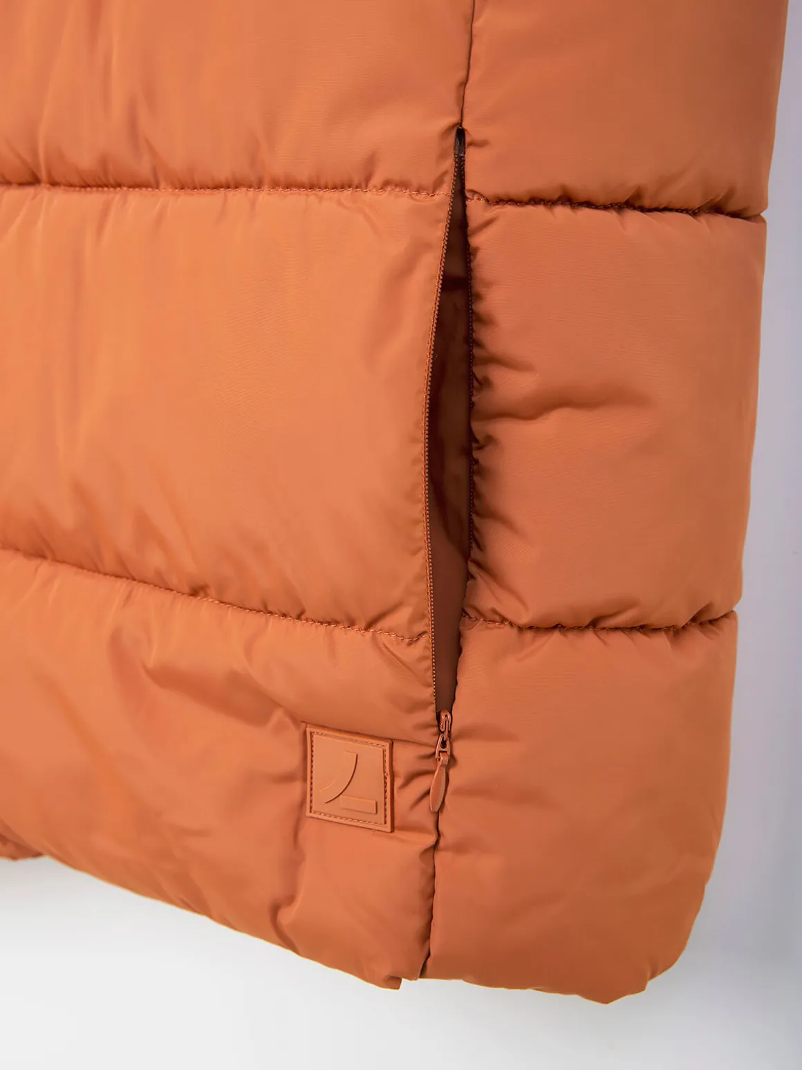 Colete acolchoado telha gola alta