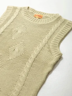 Colete de malha detalhado