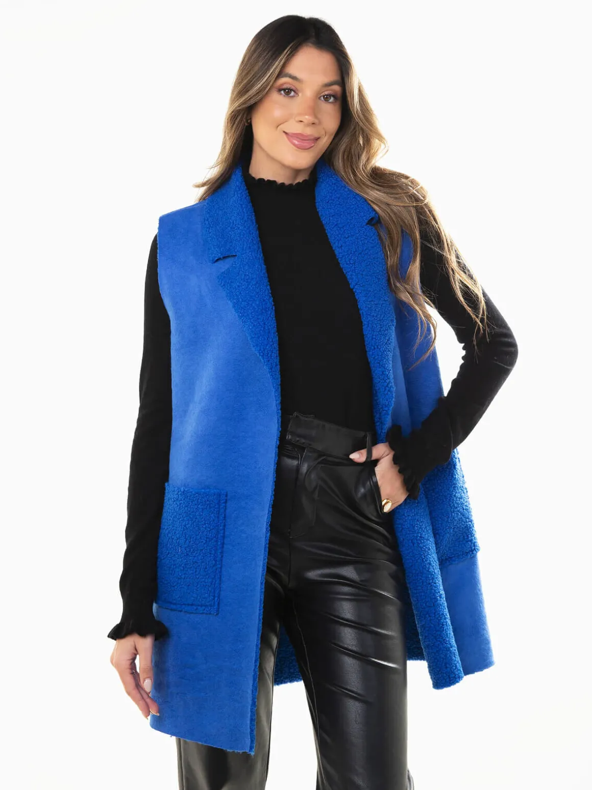 Colete efeito camurça com gola virada