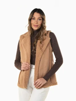 Colete efeito camurça interior em pelo