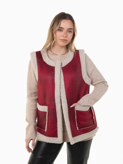 Colete efeito pele com pelo encaracolado