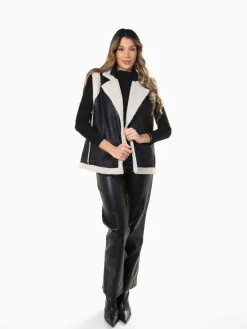 Colete efeito pele envelhecida com pelo