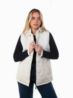 Colete leve com capuz removível