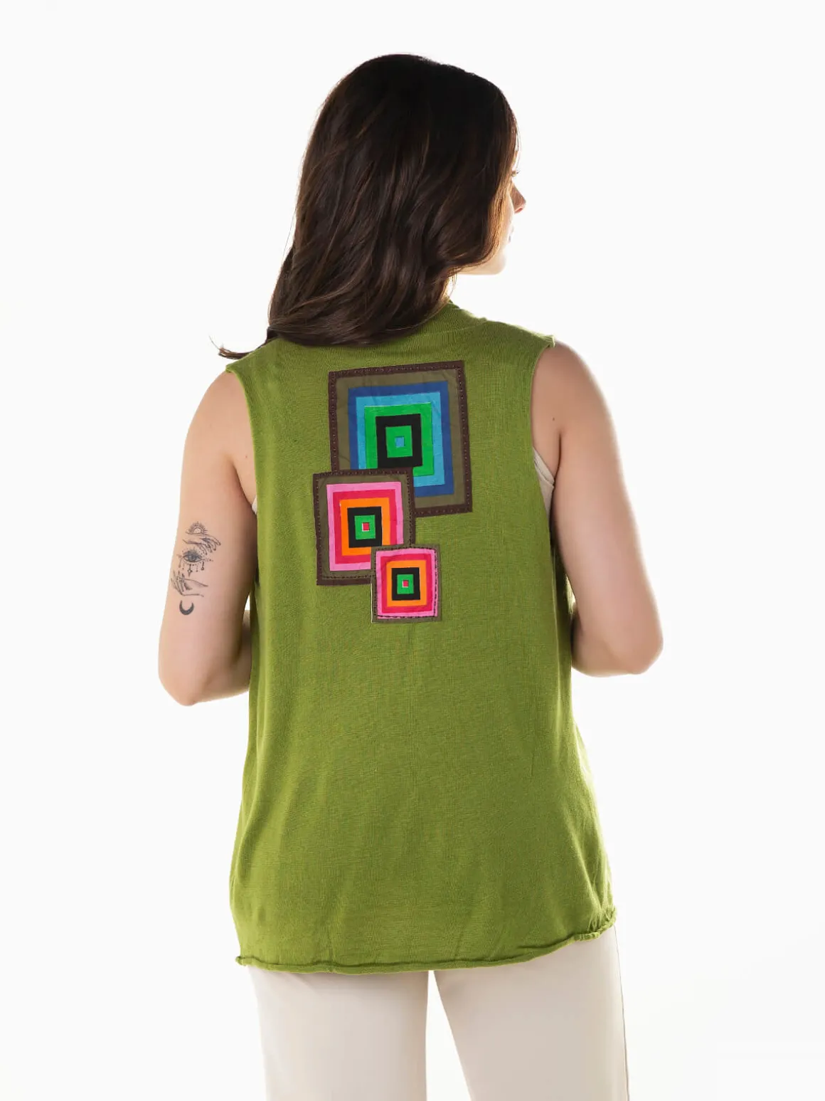 Colete malha com bordados