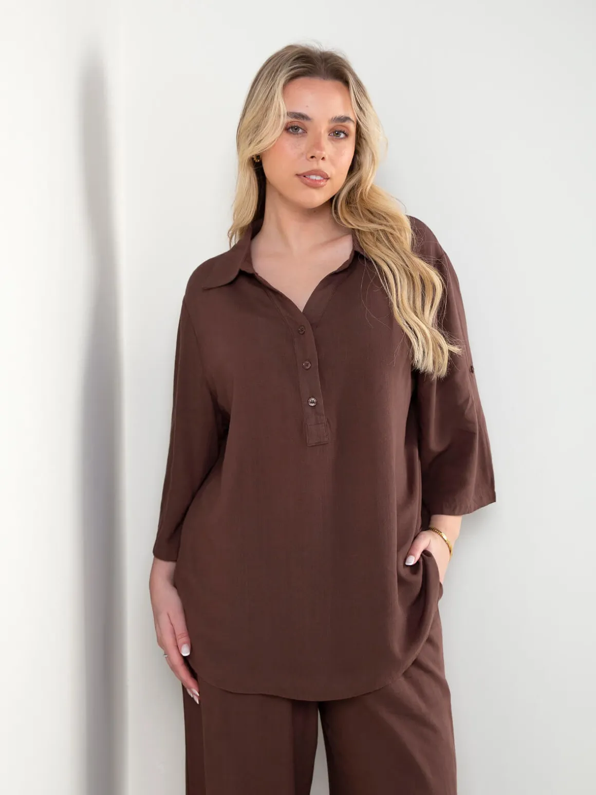 Conjunto efeito linho blusa e calças