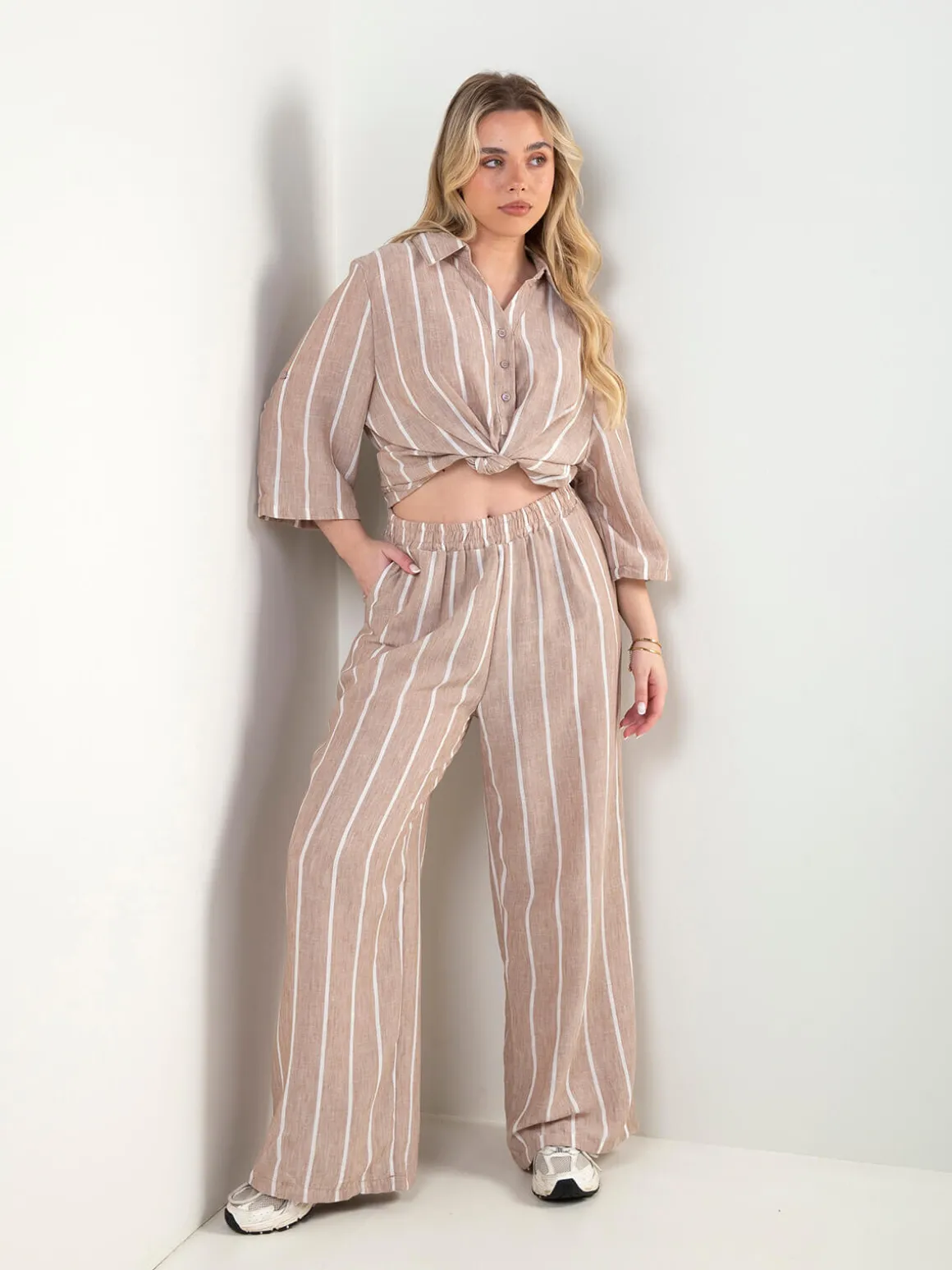 Conjunto efeito linho blusa e calças